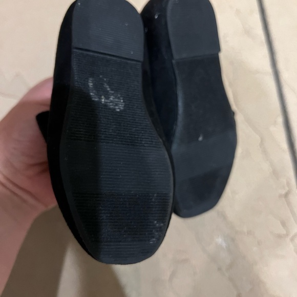 Toddler girl black ballet flats size 5 - Picture 3 of 4